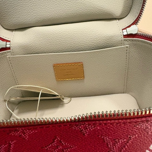 Louis Vuitton Red Monogram Cosmetic Case with Script Accent - Picture 5 of 7